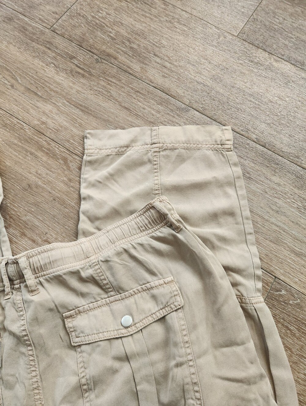 NWT Khaki Cargo Pants XL - Picture 4 of 6